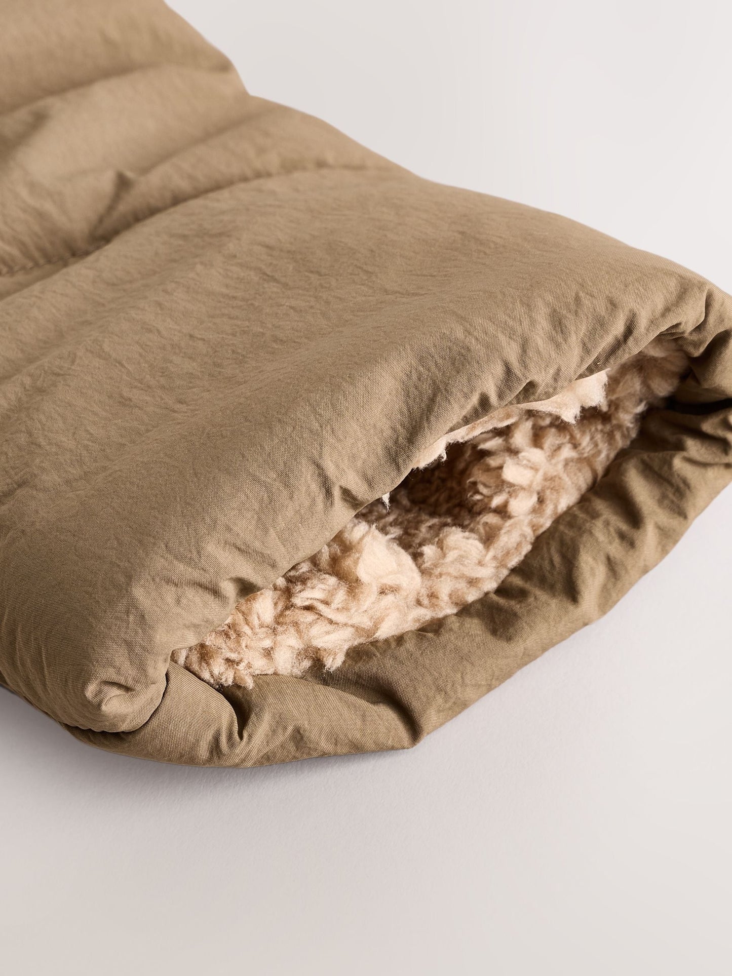 Suya Dayanıklı Kahverengi Borg Mont (3 Ay – 7 Yaş)