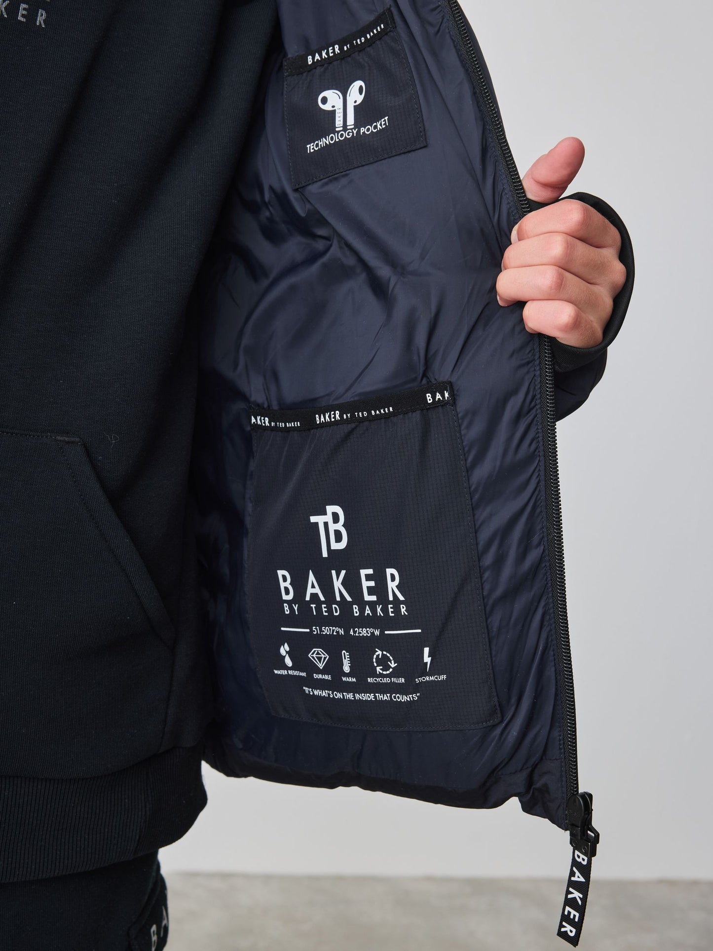 Baker by Ted Baker Lacivert Suya Dayanıklı Dolgulu Çocuk Montu