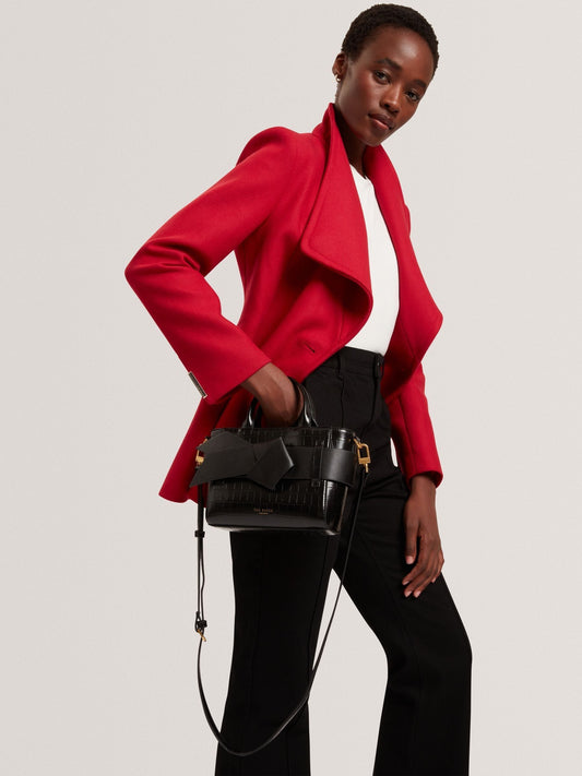 Ted Baker Jjosie Siyah Timsah Dokulu Mini Fiyonklu Çanta