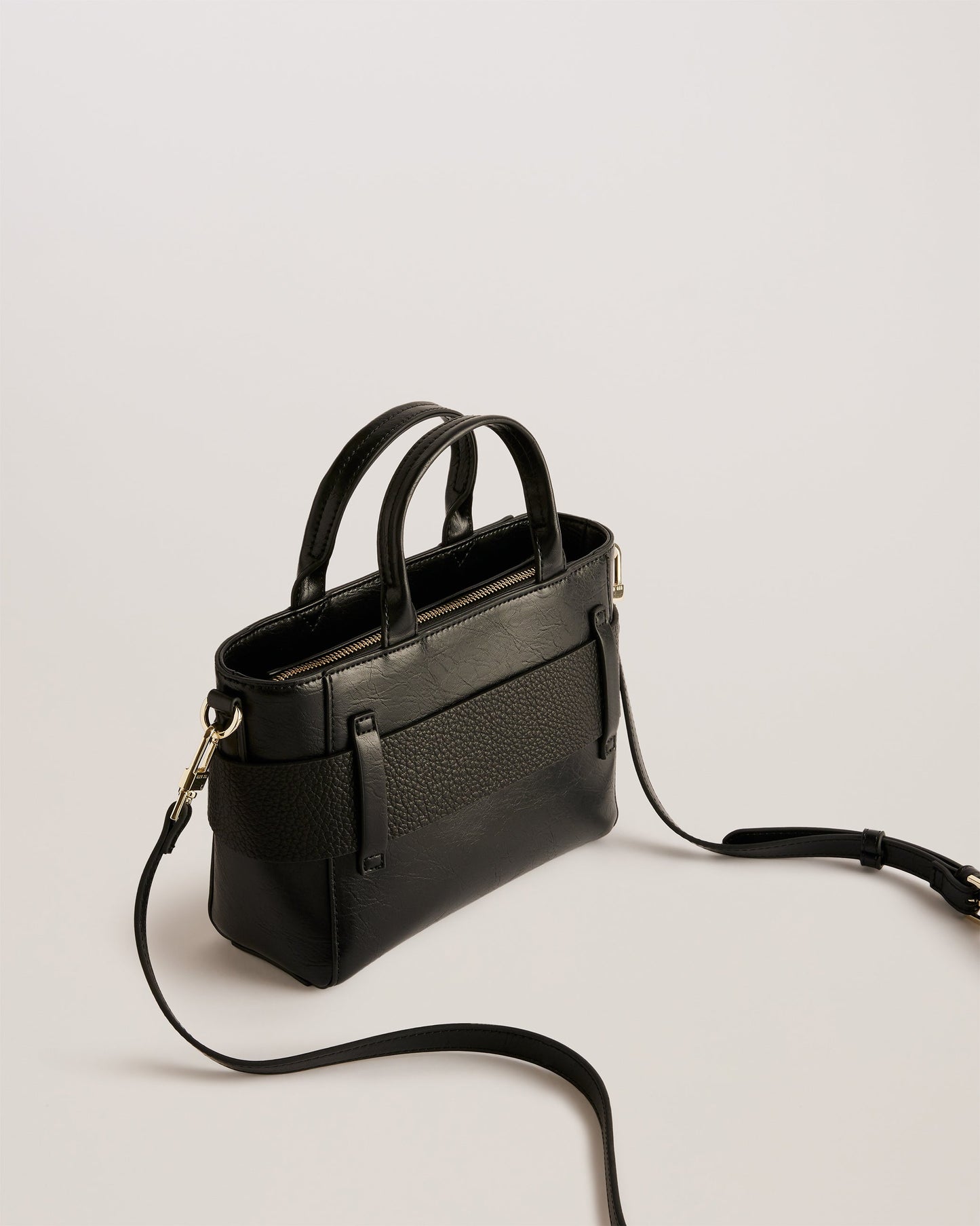 Ted Baker Jimisie Siyah Mini Fiyonklu Çanta