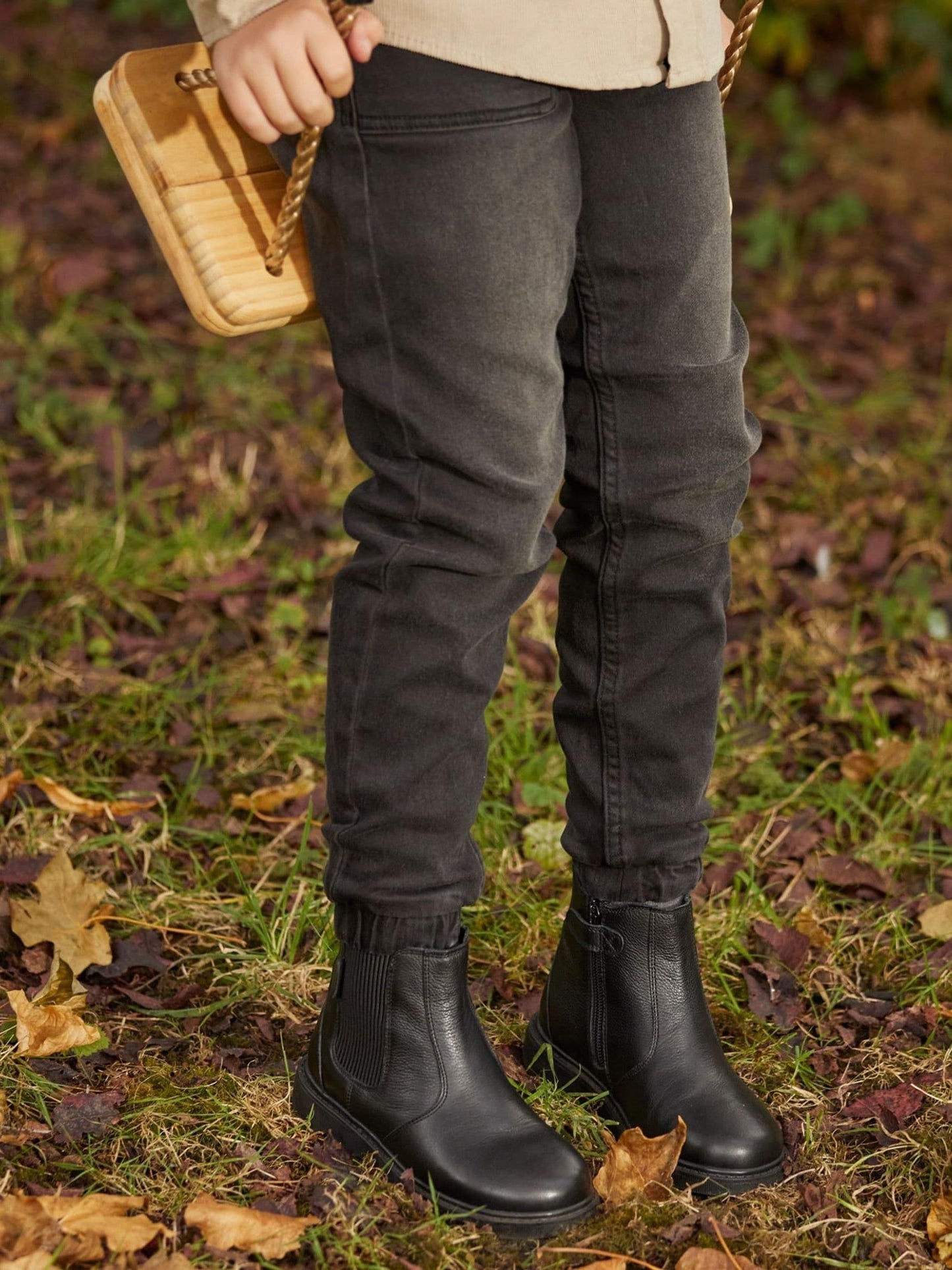 ToeZone Lily Girls Leather Gusset and Zip Ankle Black Boots