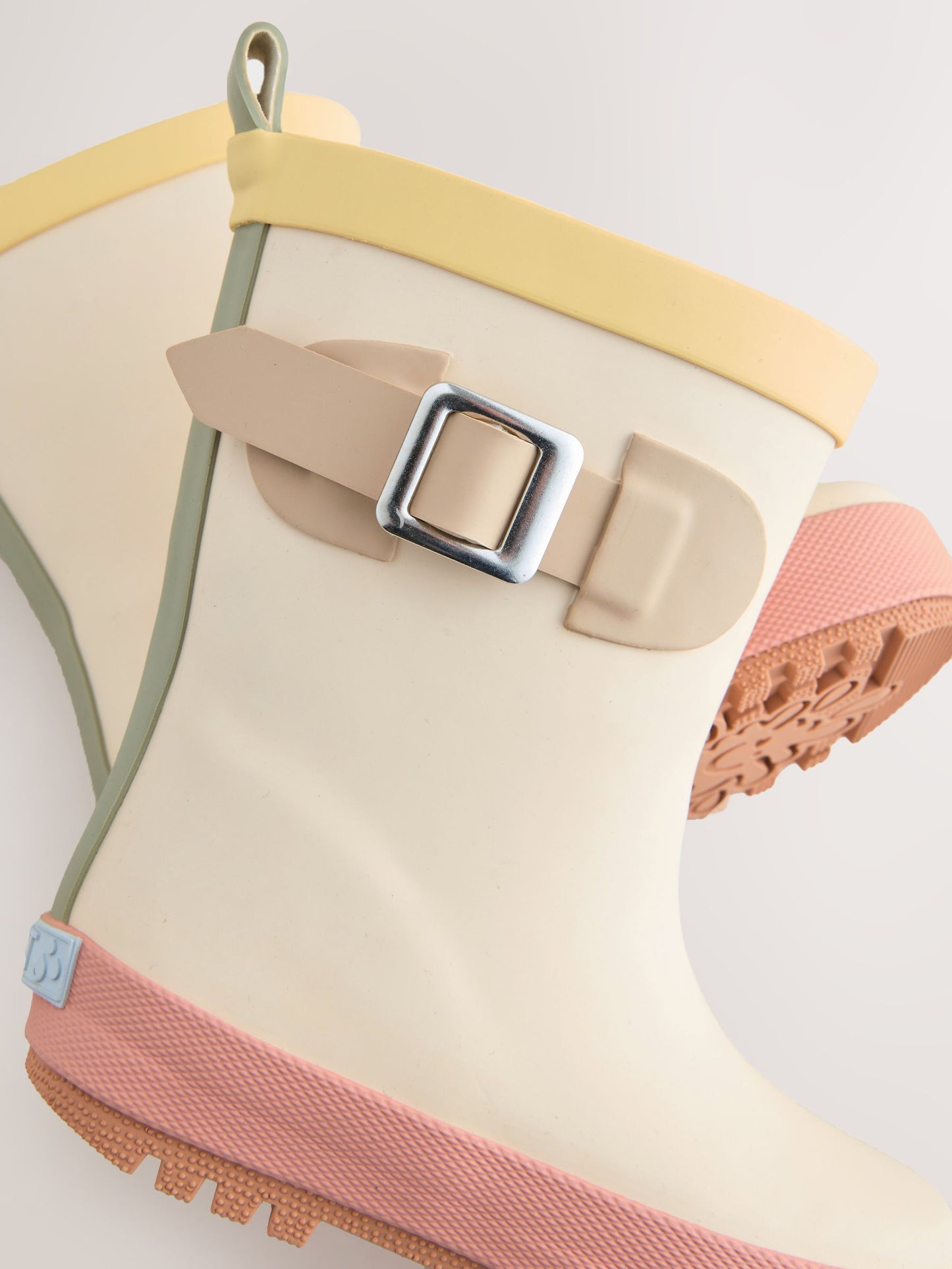 Nötr Renk Bloklu Tokalı Yağmur Çizmesi