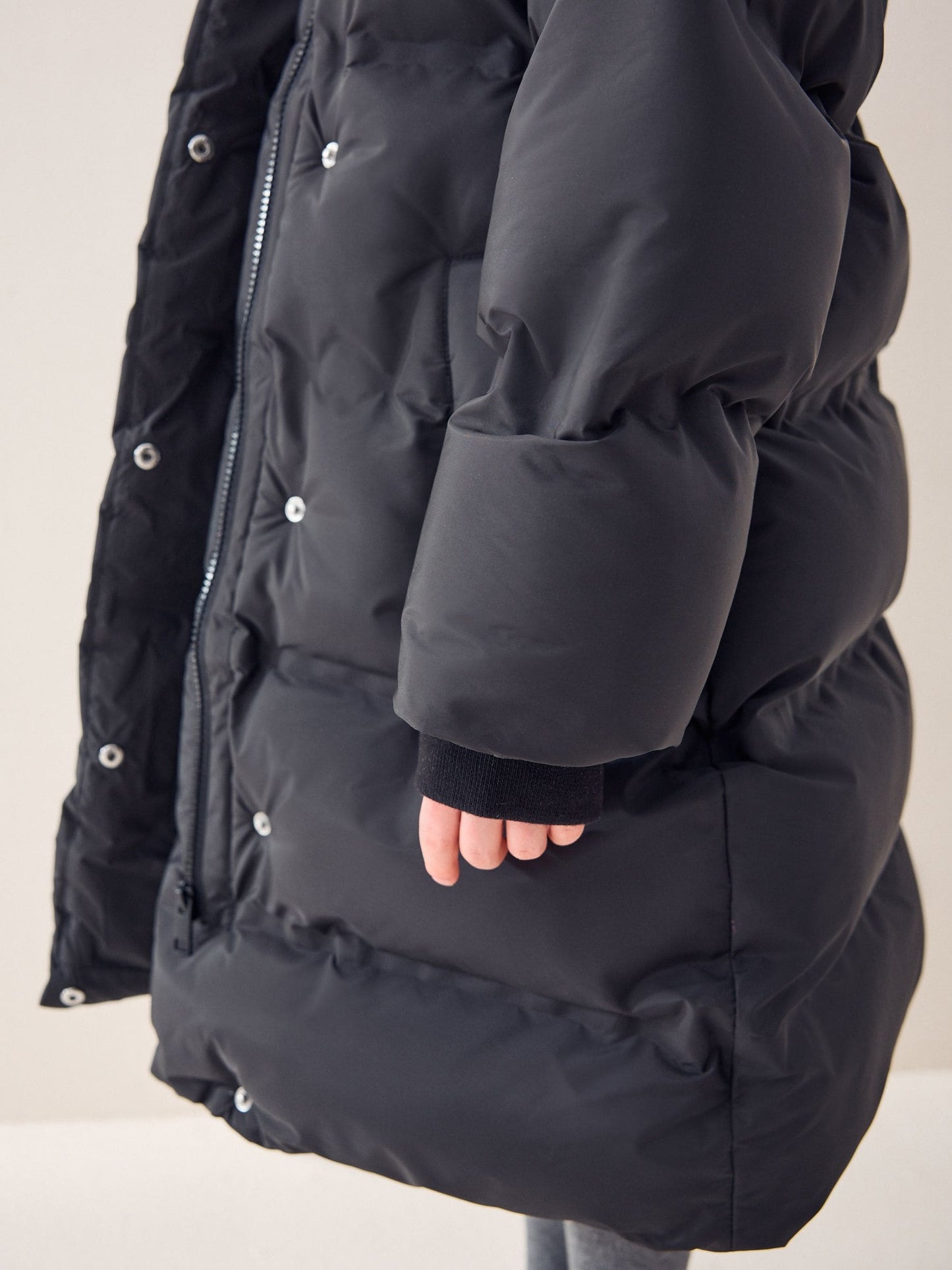Siyah Polar Astarlı Kapitone Mont (3–16 Yaş)