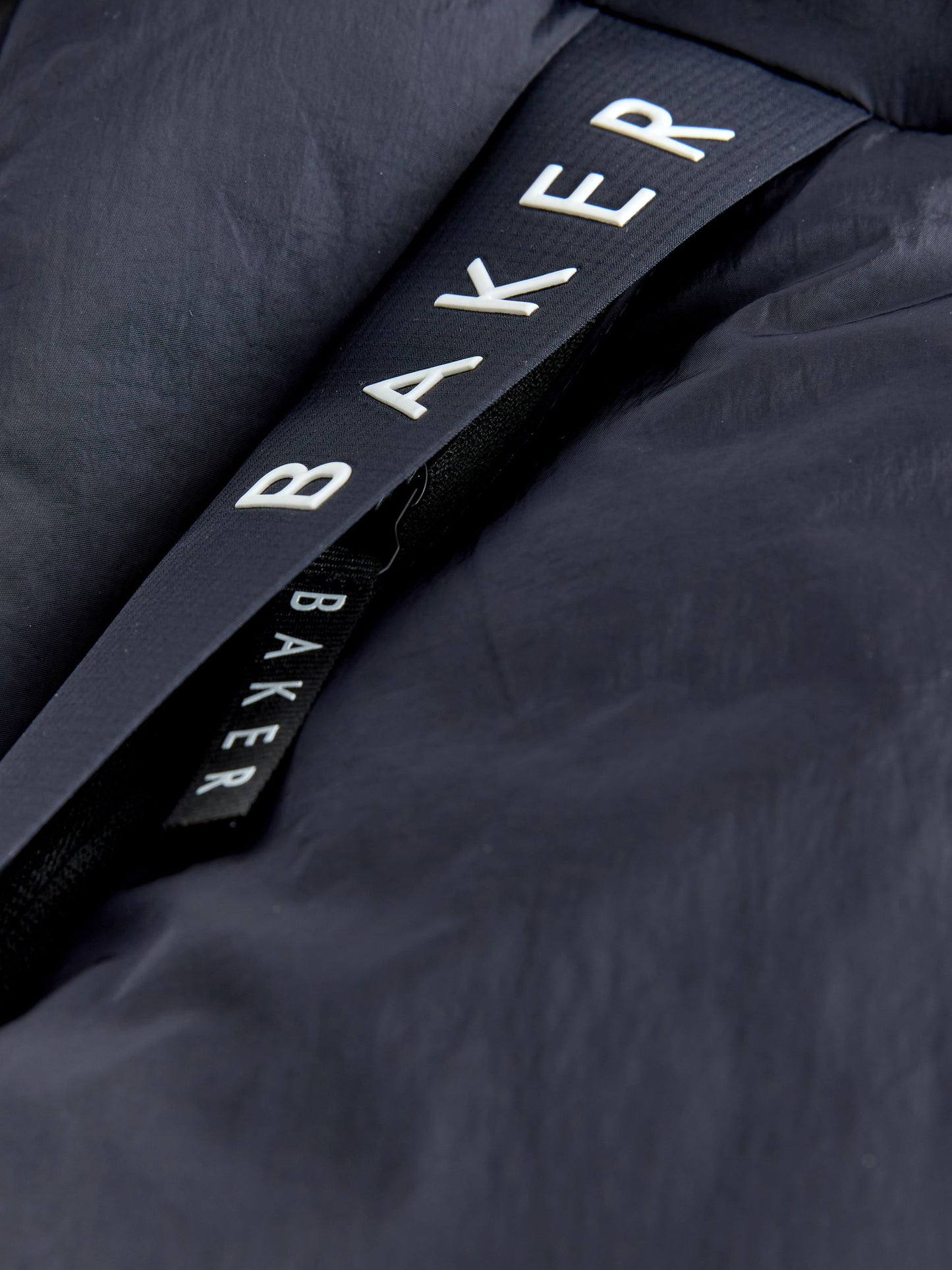 Baker by Ted Baker Lacivert Suya Dayanıklı Dolgulu Çocuk Montu
