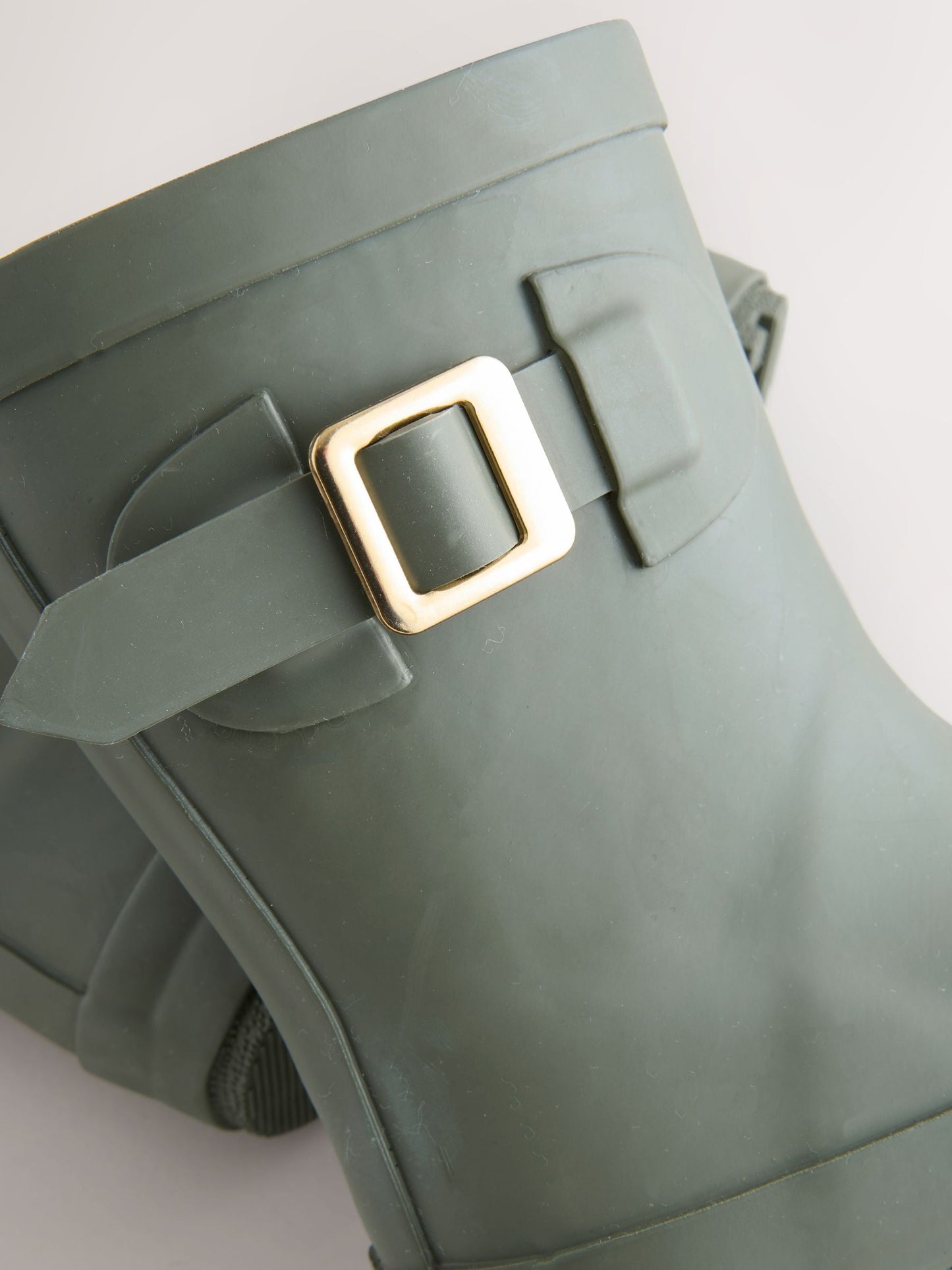 Yeşil Tokalı Yağmur Çizmesi