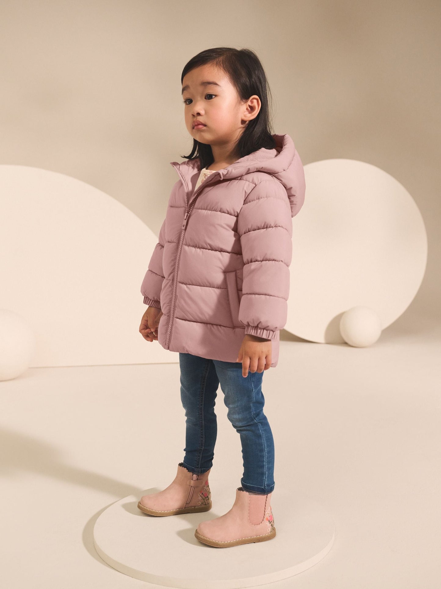 Pembe Suya Dayanıklı Polar Astarlı Kapüşonlu Dolgulu Mont (3 Ay – 7 Yaş)