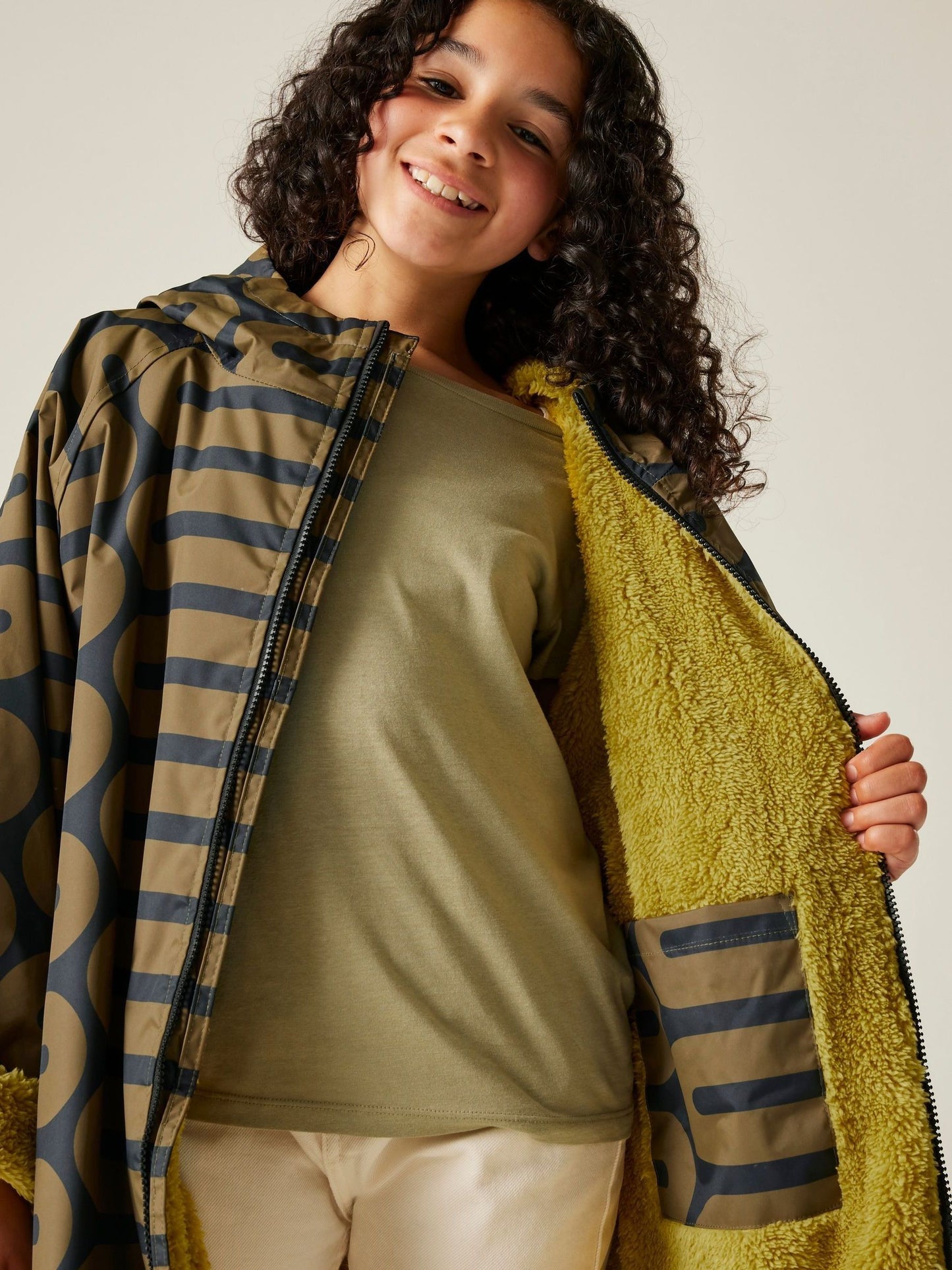 Regatta Green Orla Girls Waterproof Robe