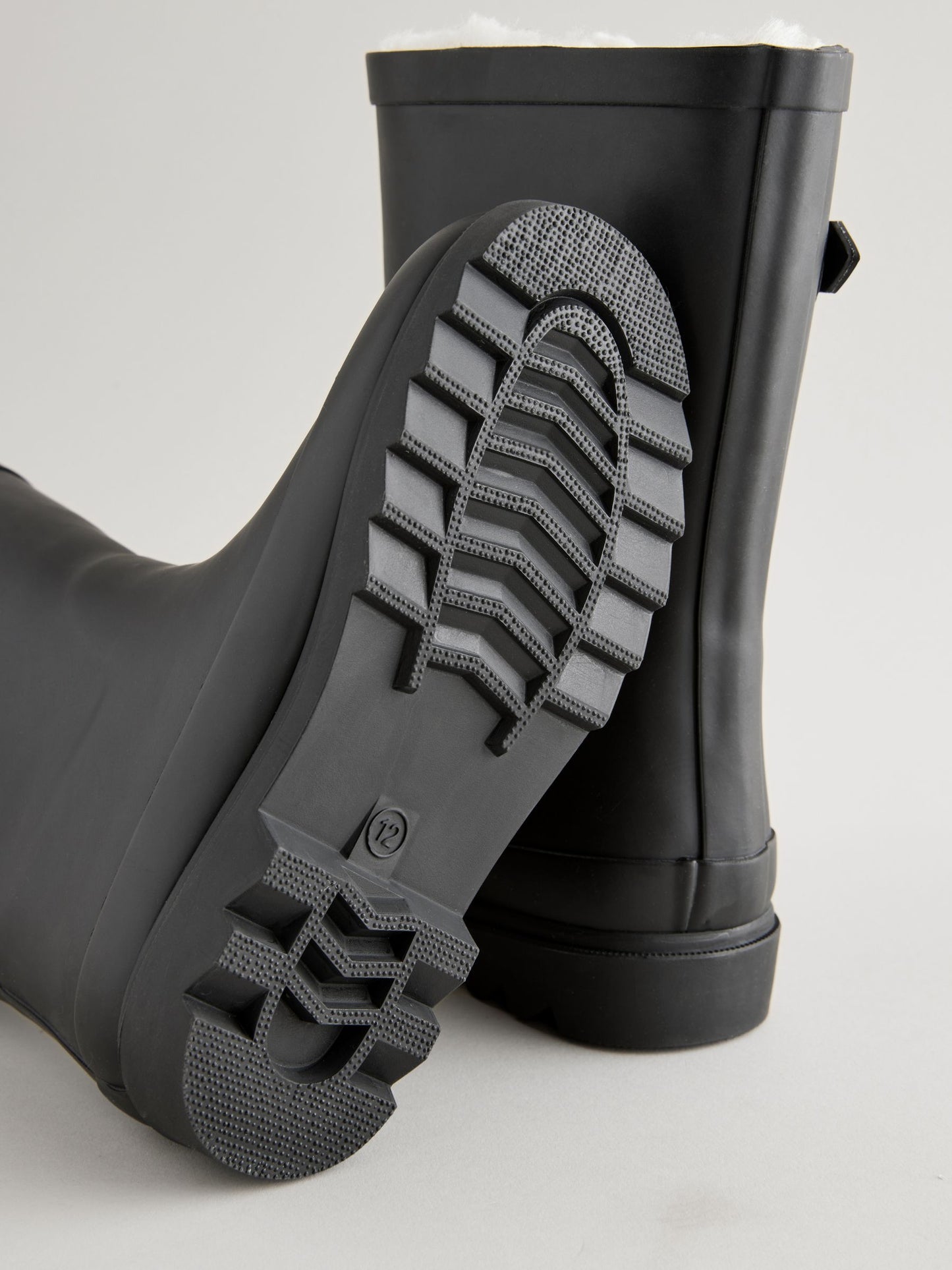 Siyah Sıcak Astarlı Tokalı Yağmur Çizmesi