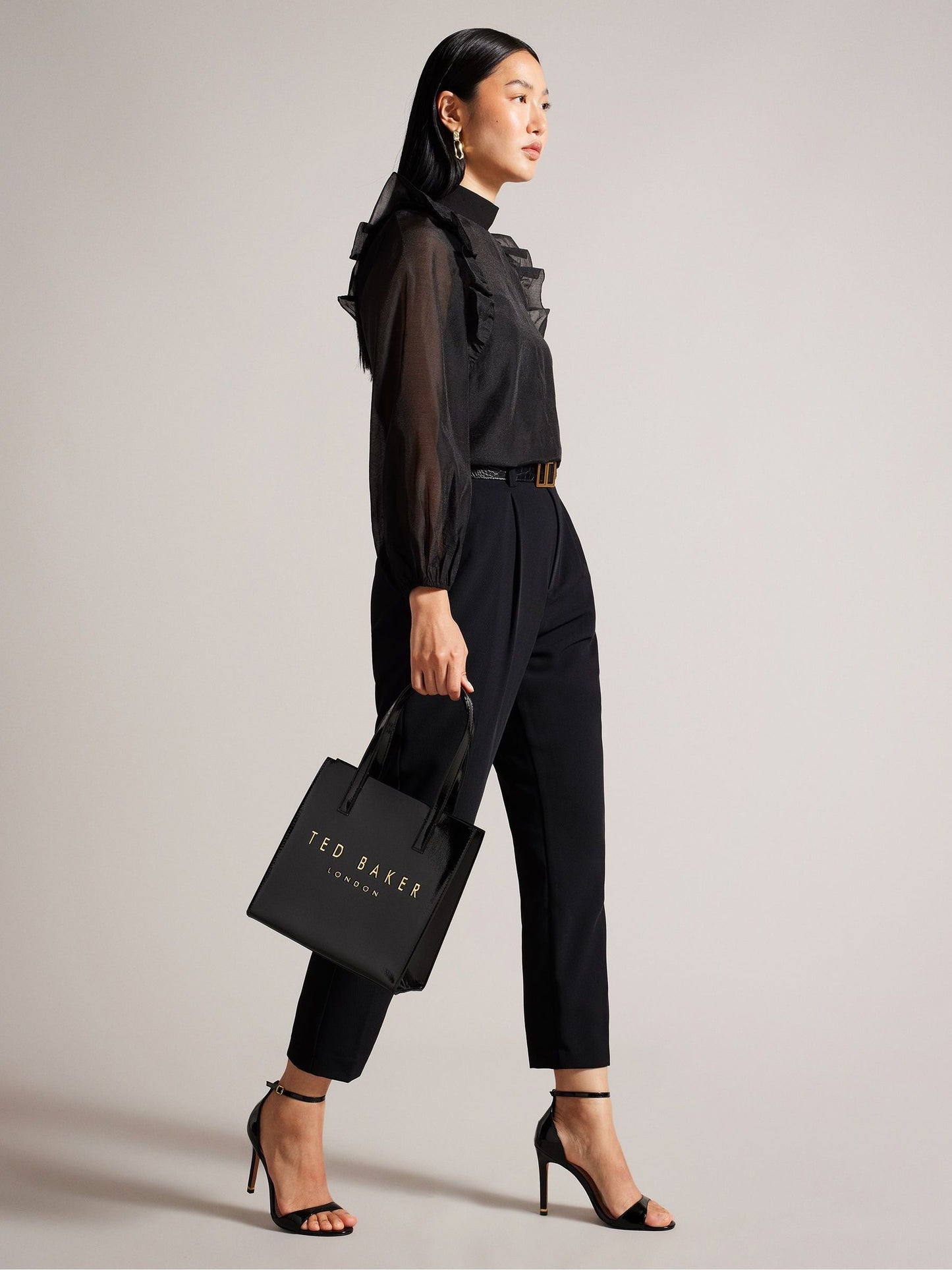 Ted Baker Crinion Küçük Siyah Crinkle Icon Çanta